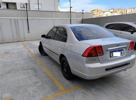 HONDA CIVIC 1.7 EX 16V GASOLINA 4P AUTOMÁTICO HONDA CIVIC 1.7 EX 16V GASOLINA 4P AUTOMÁTICO